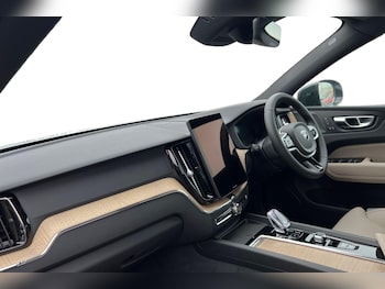 Used Volvo XC60 2025 for sale - 76438135: Photo