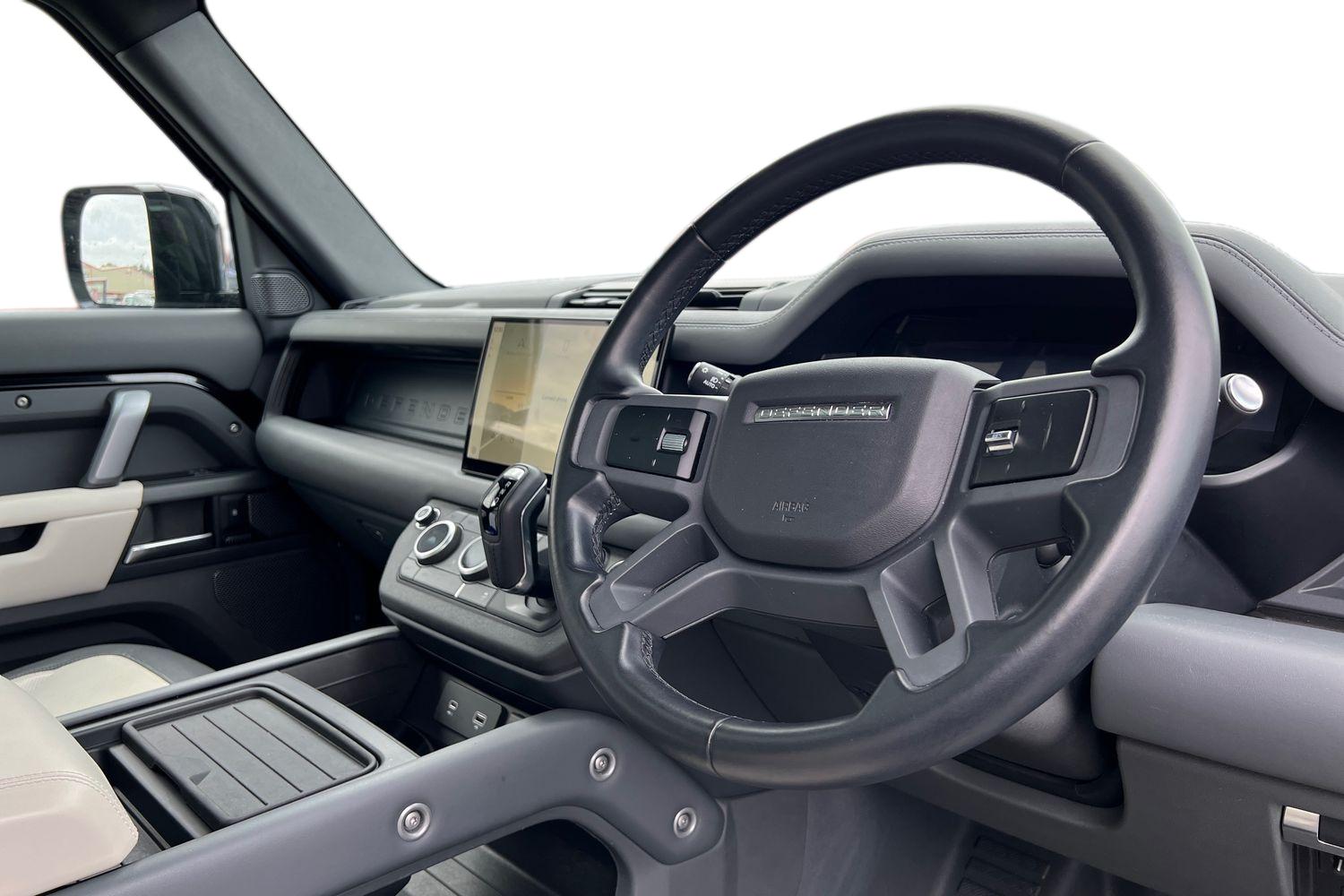 Used Land Rover Defender 2022 for sale - 76140288: Photo 10