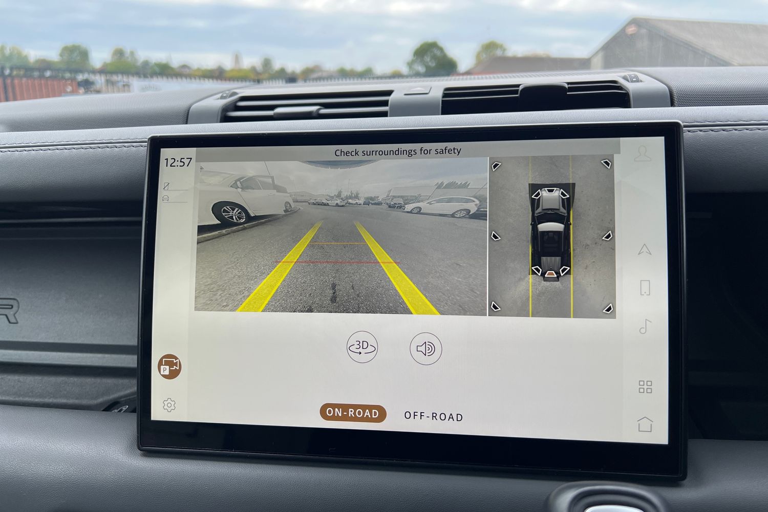 Used Land Rover Defender 2022 for sale - 76140288: Photo 16