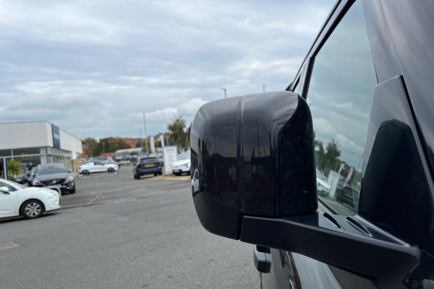 Used Land Rover Defender 2022 for sale - 76140288: Photo 19