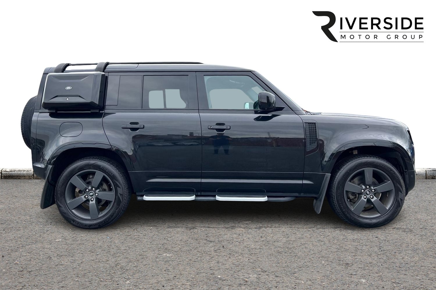 Used Land Rover Defender 2022 for sale - 76140288: Photo 4