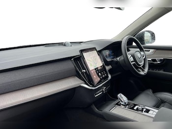 Used Volvo XC90 2025 for sale - 78211990: Photo