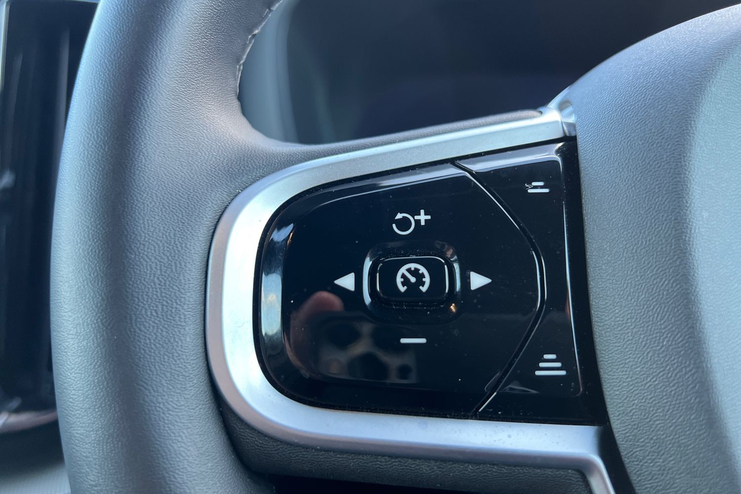 Used Volvo XC60 2025 for sale - 77013087: Photo 11