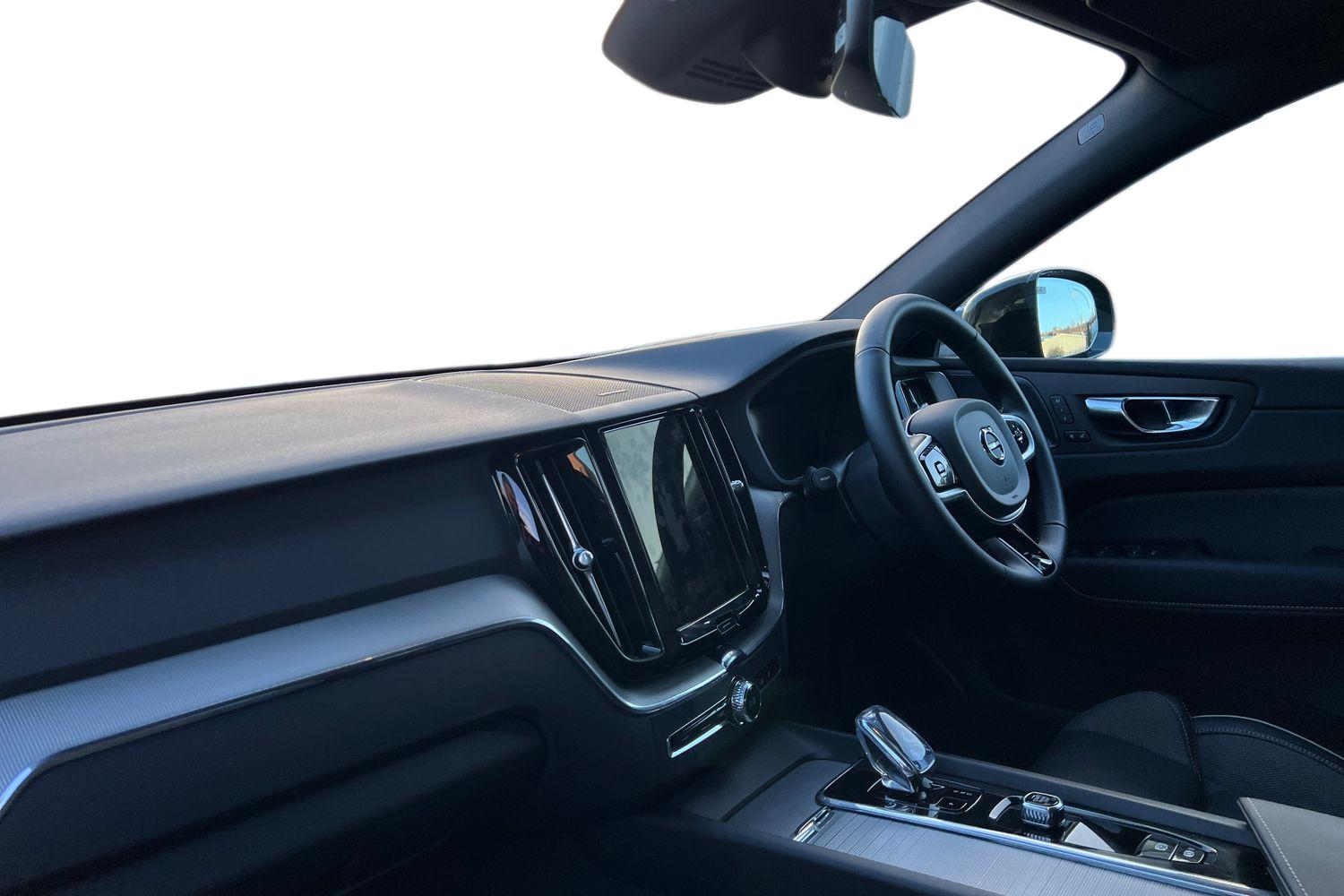 Used Volvo XC60 2025 for sale - 77013087: Photo 2