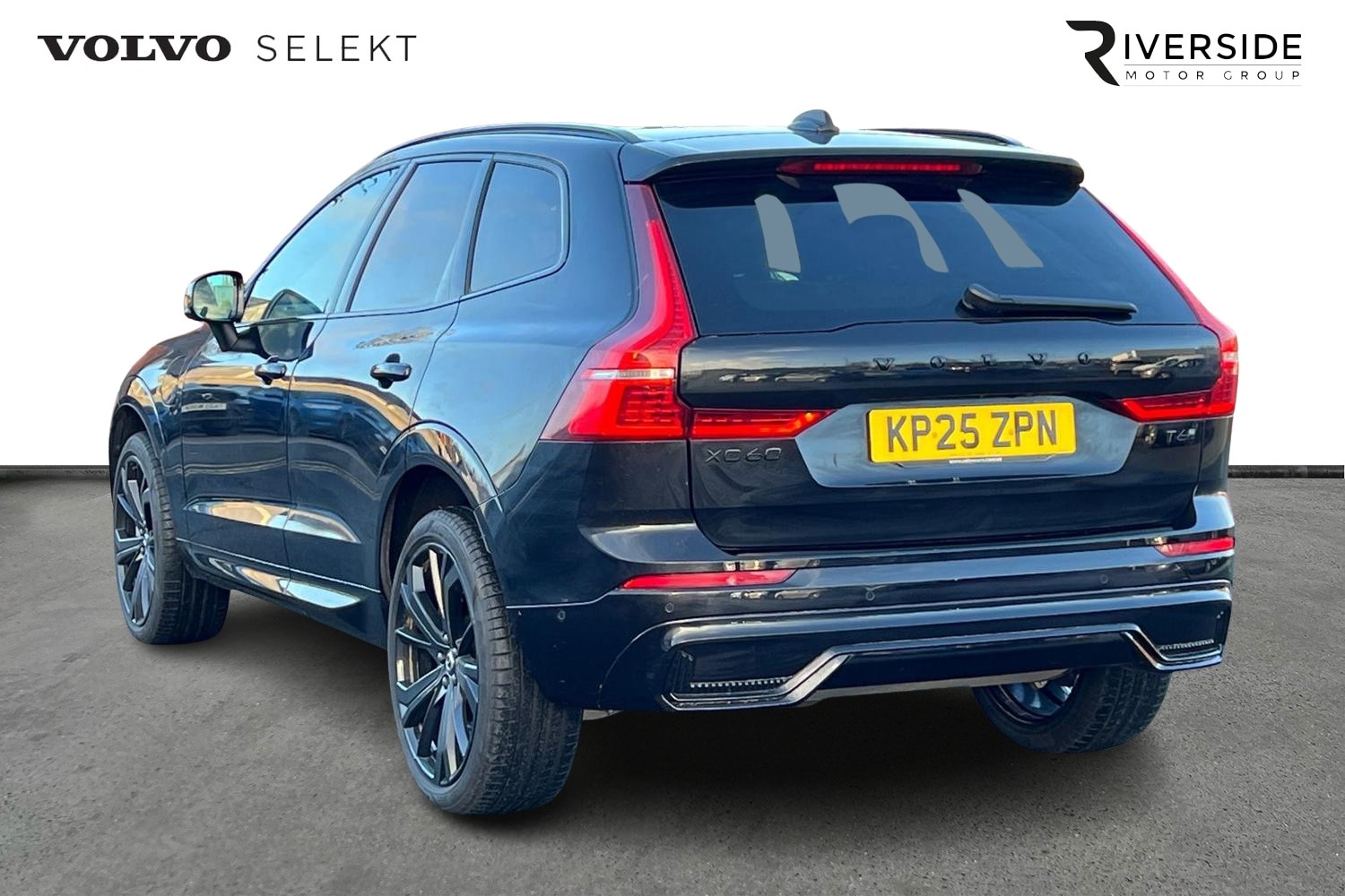 Used Volvo XC60 2025 for sale - 77013087: Photo 3