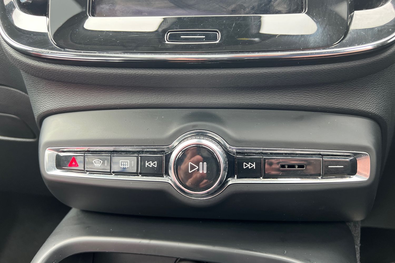 Used Volvo XC40 2025 for sale - 77606940: Photo 14