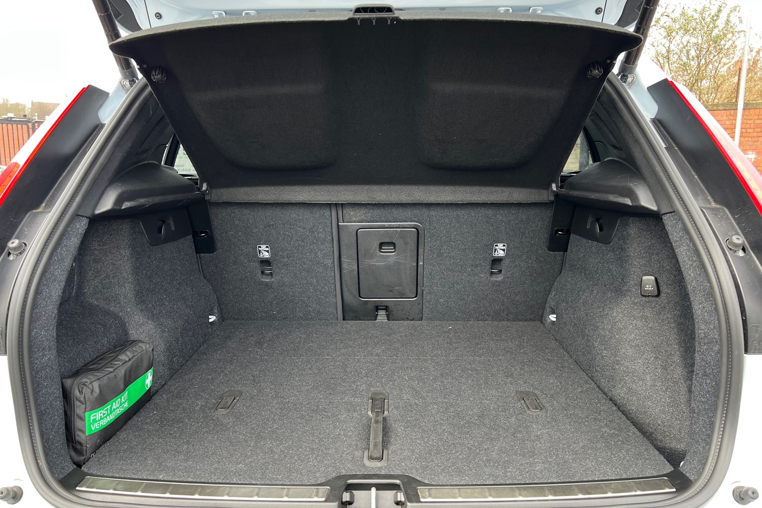 Used Volvo XC40 2025 for sale - 77606940: Photo 8