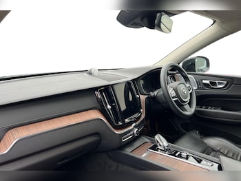 Used Volvo XC60 2022 for sale - 77353722: Photo