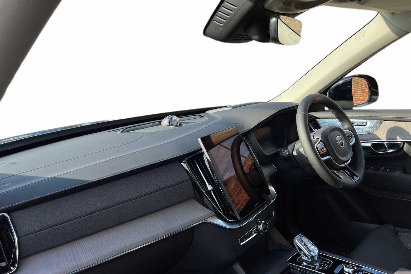 Used Volvo XC90 2025 for sale - 76393623: Photo 2