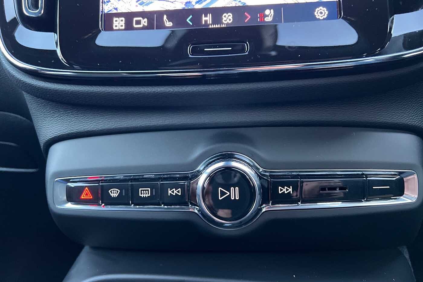 Used Volvo XC40 2025 for sale - 76614816: Photo 14