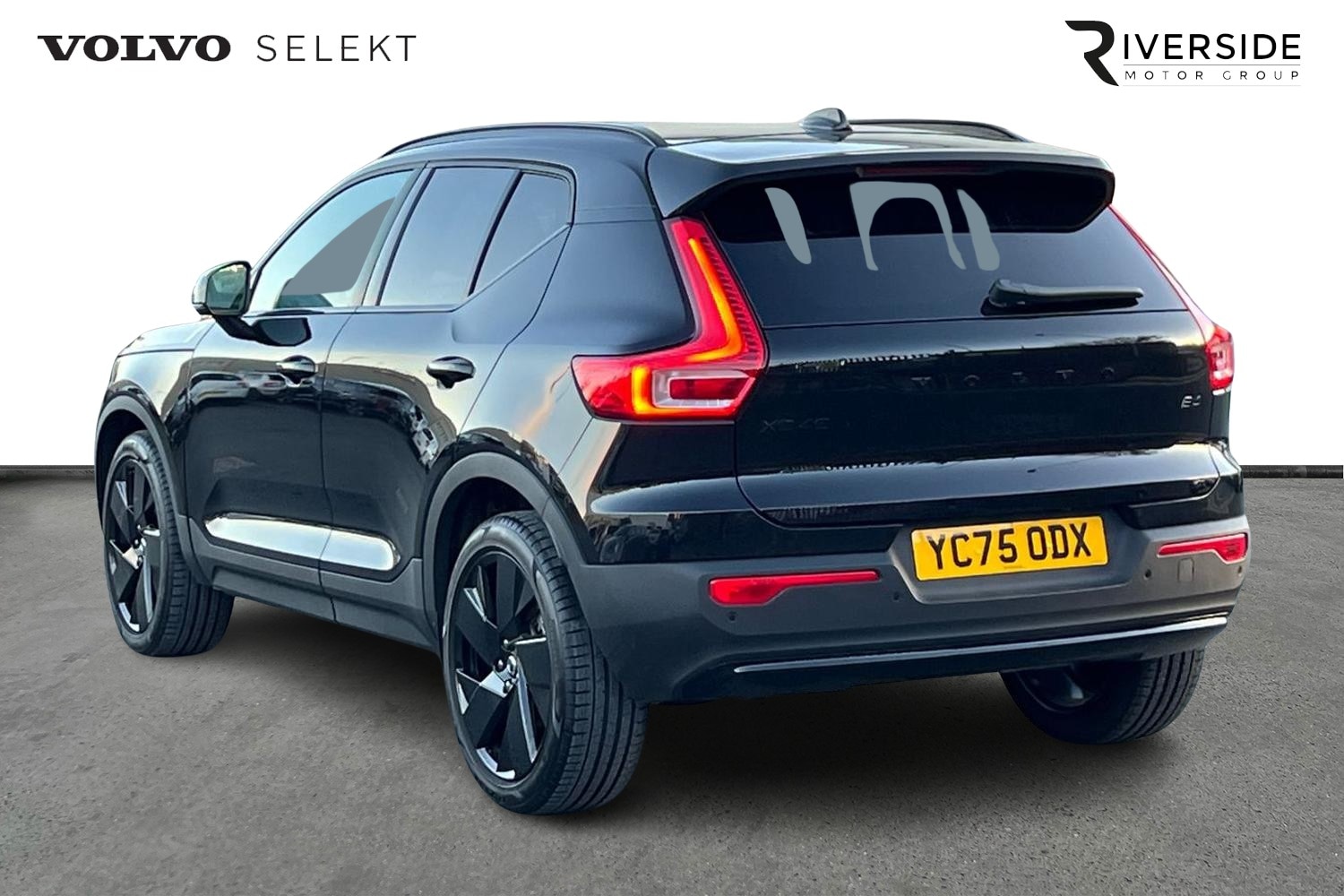 Used Volvo XC40 2025 for sale - 76614816: Photo 3