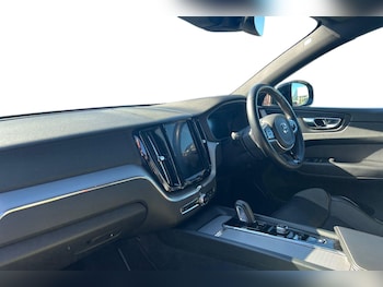 Used Volvo XC60 2020 for sale - 78450136: Photo