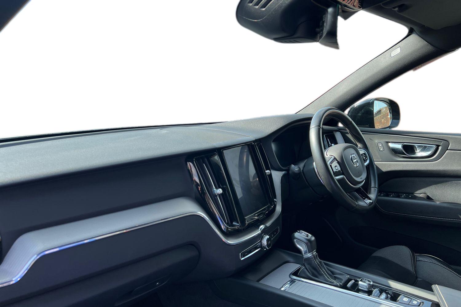 Used Volvo XC60 2019 for sale - 77965287: Photo 2