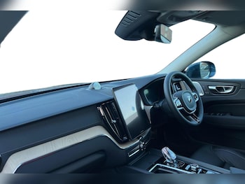 Used Volvo XC60 2025 for sale - 76738119: Photo