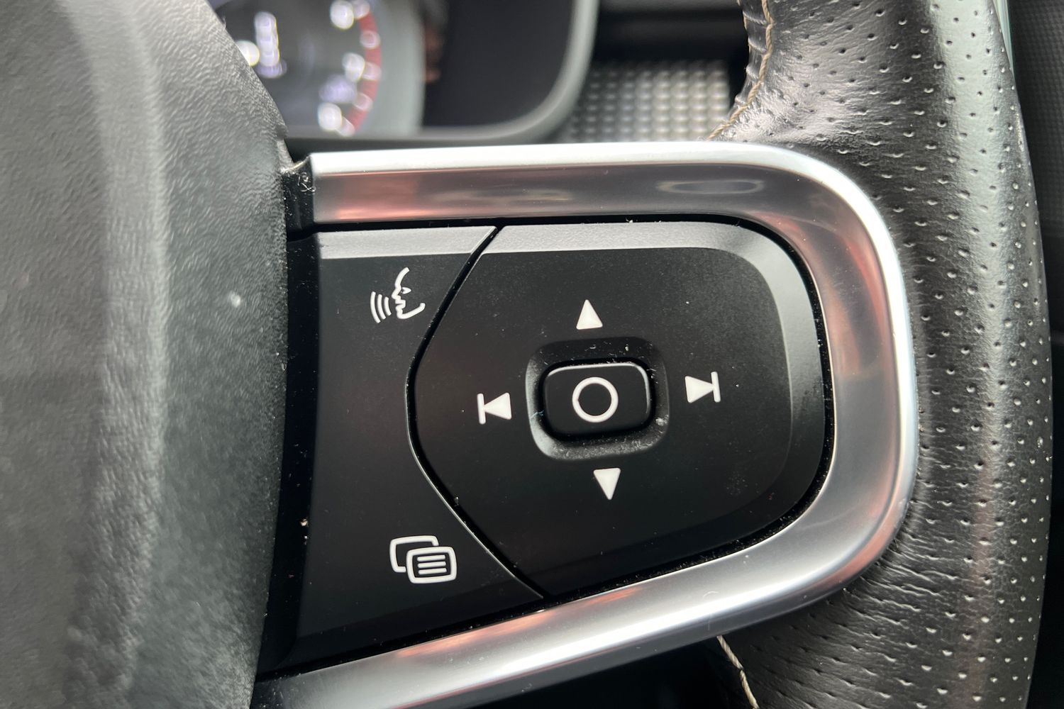 Used Volvo XC40 2021 for sale - 77653056: Photo 12