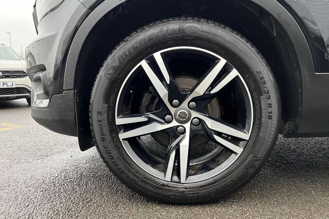 Used Volvo XC40 2021 for sale - 77653056: Photo 5