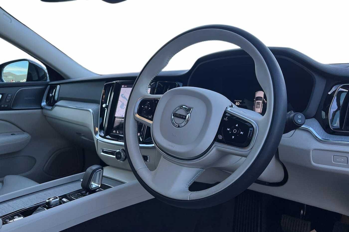 Used Volvo V60 2025 for sale - 77052669: Photo 10