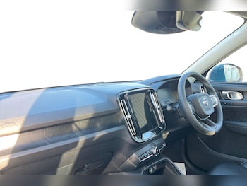 Used Volvo XC40 2022 for sale - 77366935: Photo