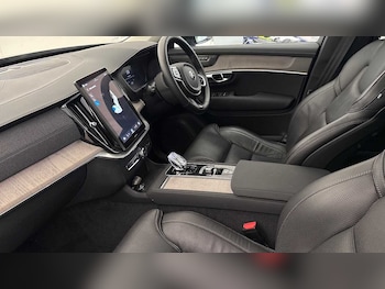 Used Volvo XC90 2025 for sale - 78670429: Photo