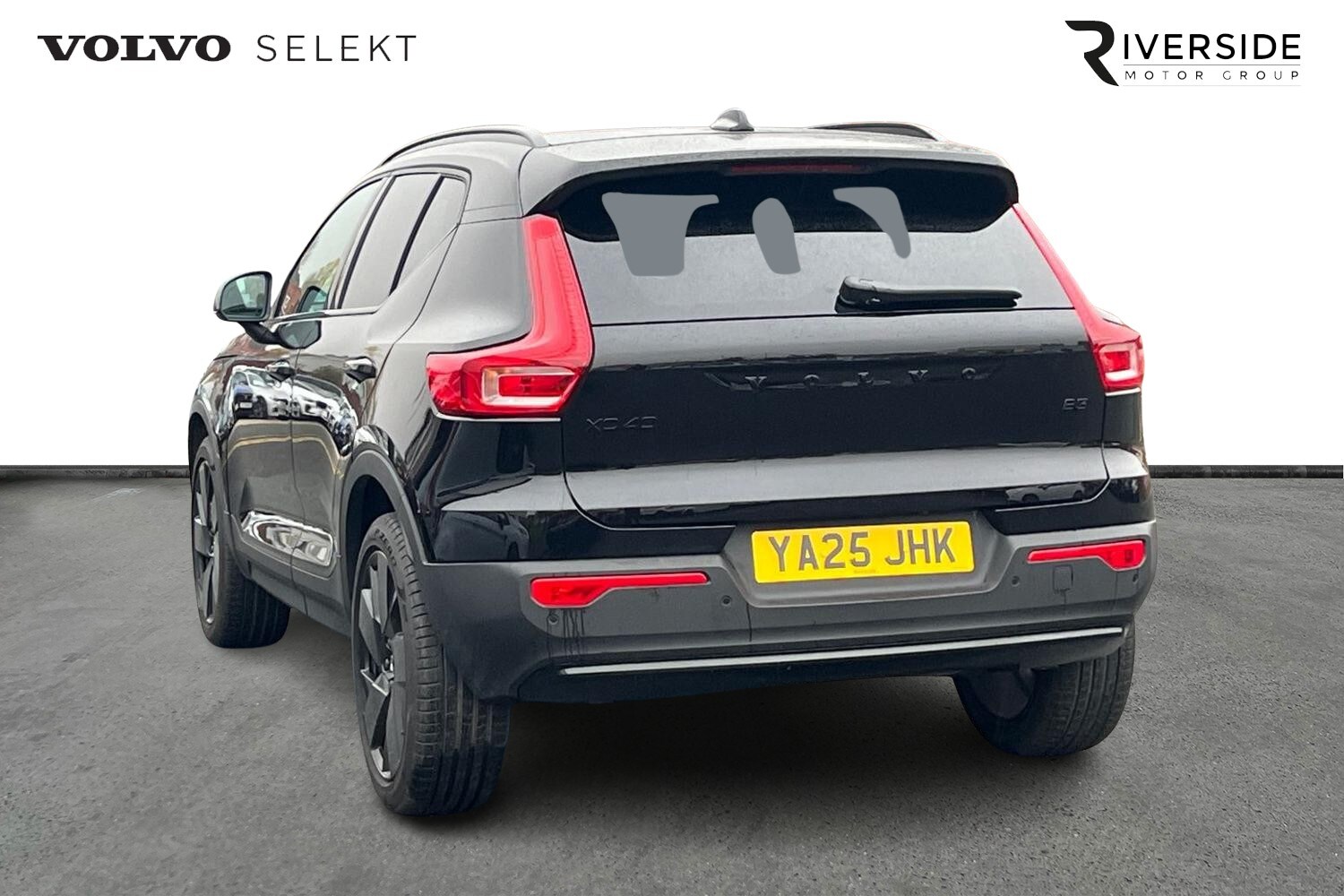 Used Volvo XC40 2025 for sale - 76221788: Photo 3