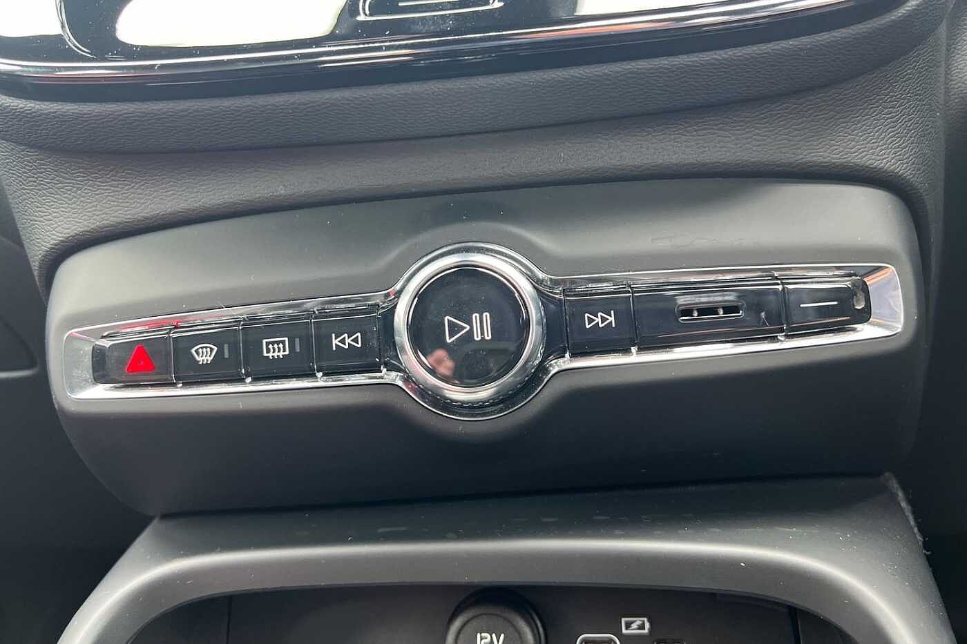 Used Volvo XC40 2024 for sale - 76384513: Photo 14