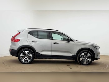 Used Volvo XC40 2023 for sale - 78343992: Photo