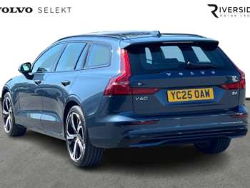 Used Volvo V60 2025 for sale - 74878437: Photo