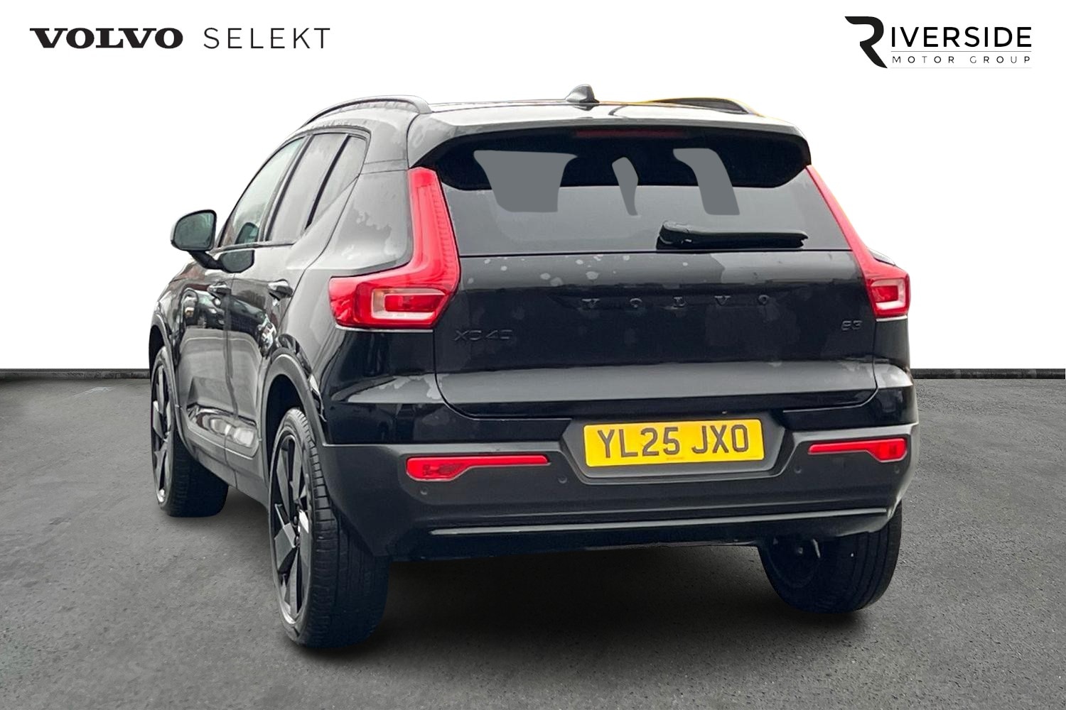 Used Volvo XC40 2025 for sale - 77235504: Photo 3