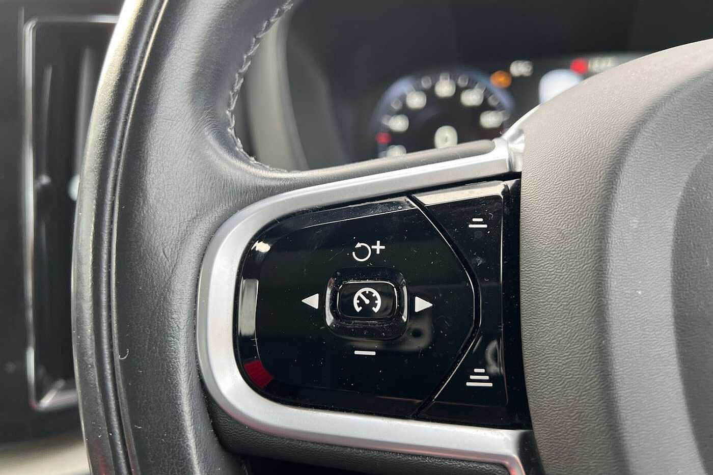 Used Volvo XC60 2018 for sale - 77160704: Photo 11