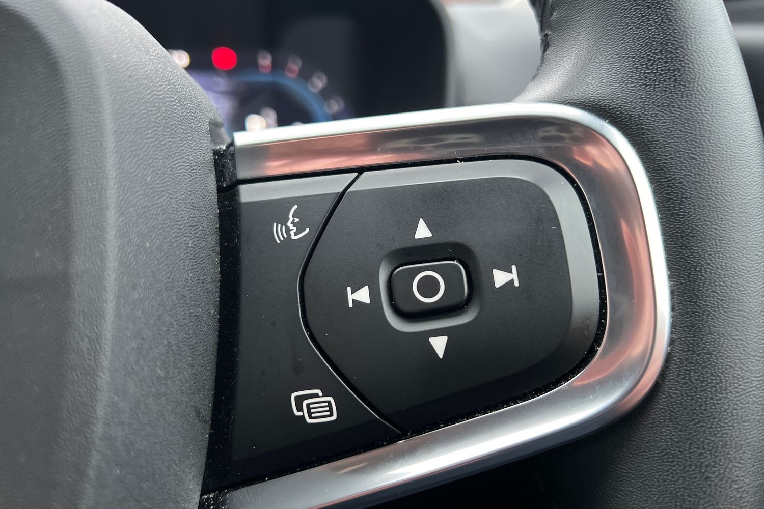 Used Volvo XC40 2022 for sale - 77353731: Photo 12