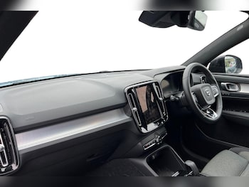 Used Volvo XC40 2022 for sale - 77476504: Photo