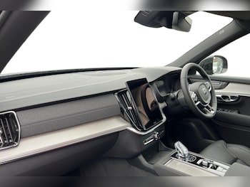 Used Volvo XC90 2026 for sale - 78028014: Photo