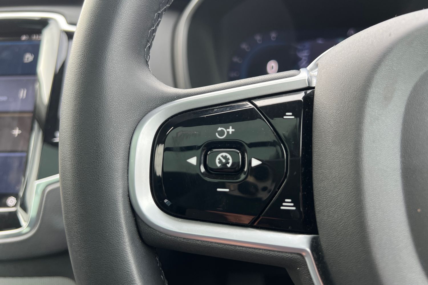 Used Volvo XC90 2022 for sale - 76344067: Photo 11