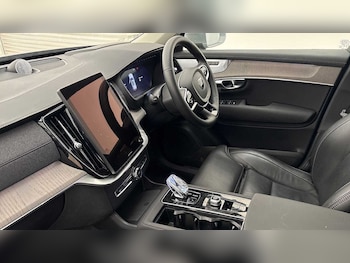 Used Volvo XC90 2025 for sale - 78670426: Photo