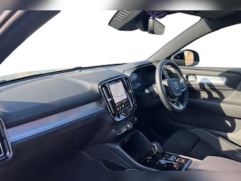 Used Volvo XC40 2026 for sale - 79367106: Photo