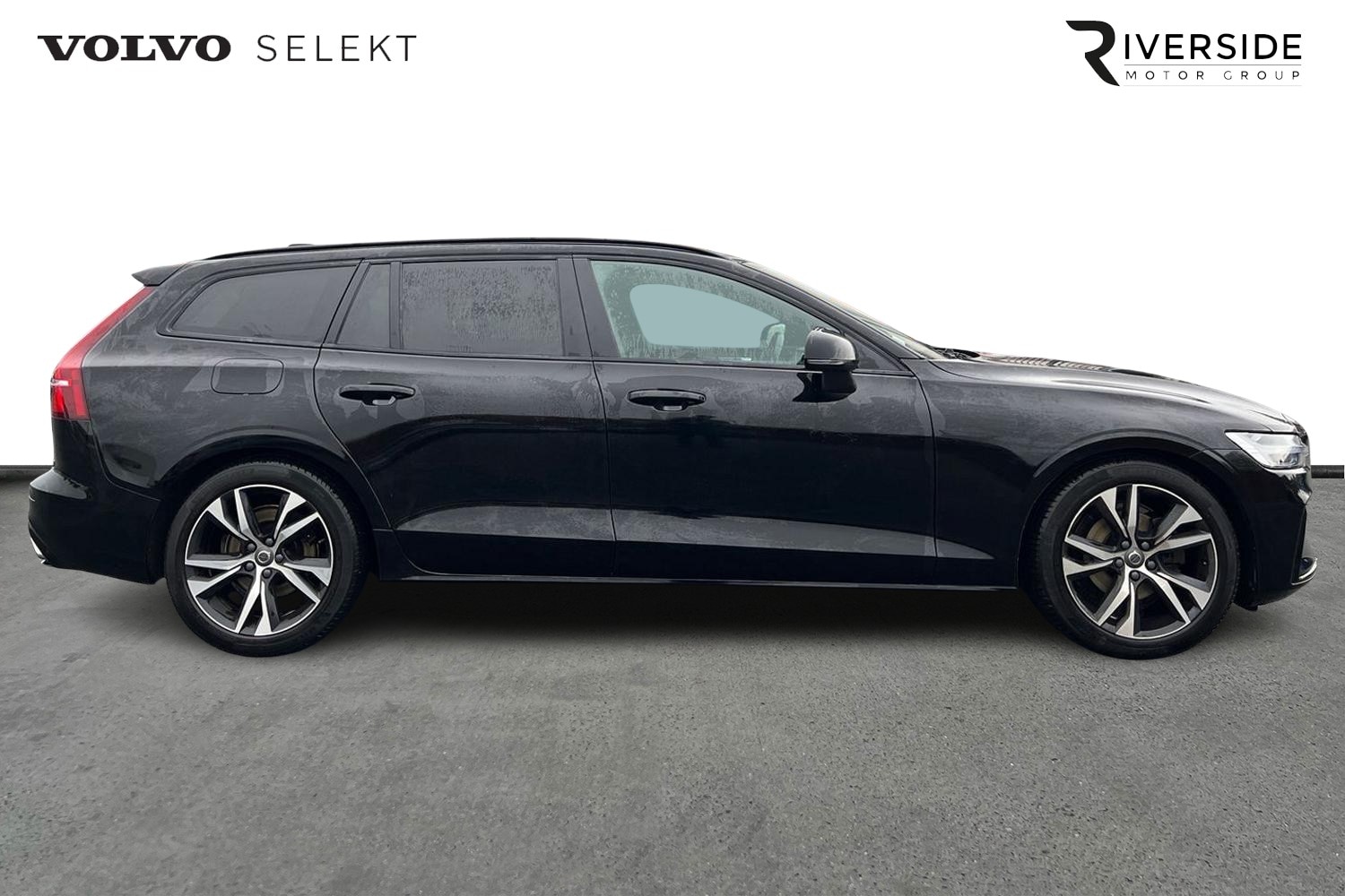 Used Volvo V60 2022 for sale - 76098048: Photo 4