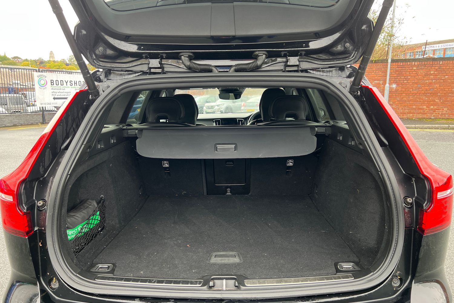 Used Volvo V60 2022 for sale - 76098048: Photo 8
