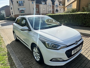 Used Hyundai i20 2016 for sale - 75976196: Photo
