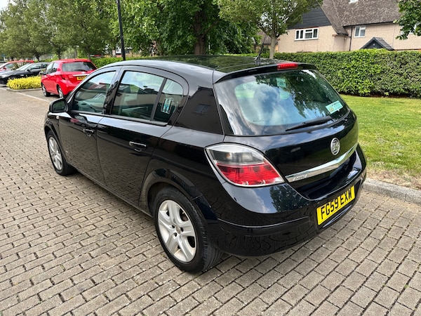 Used Vauxhall Astra 2009 for sale - 75609845: Photo 4