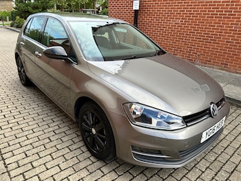 Used Volkswagen Golf 2016 for sale - 75946761: Photo