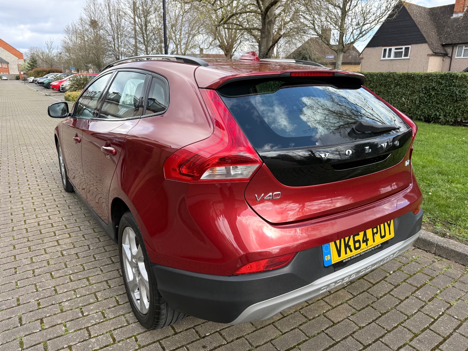 Used Volvo V40 2015 for sale - 77893566: Photo 4