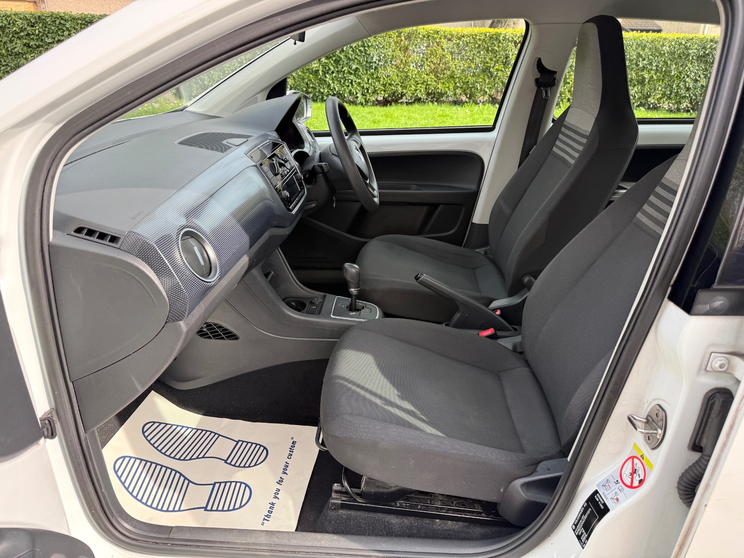 Used Volkswagen up! 2018 for sale - 78015016: Photo 11