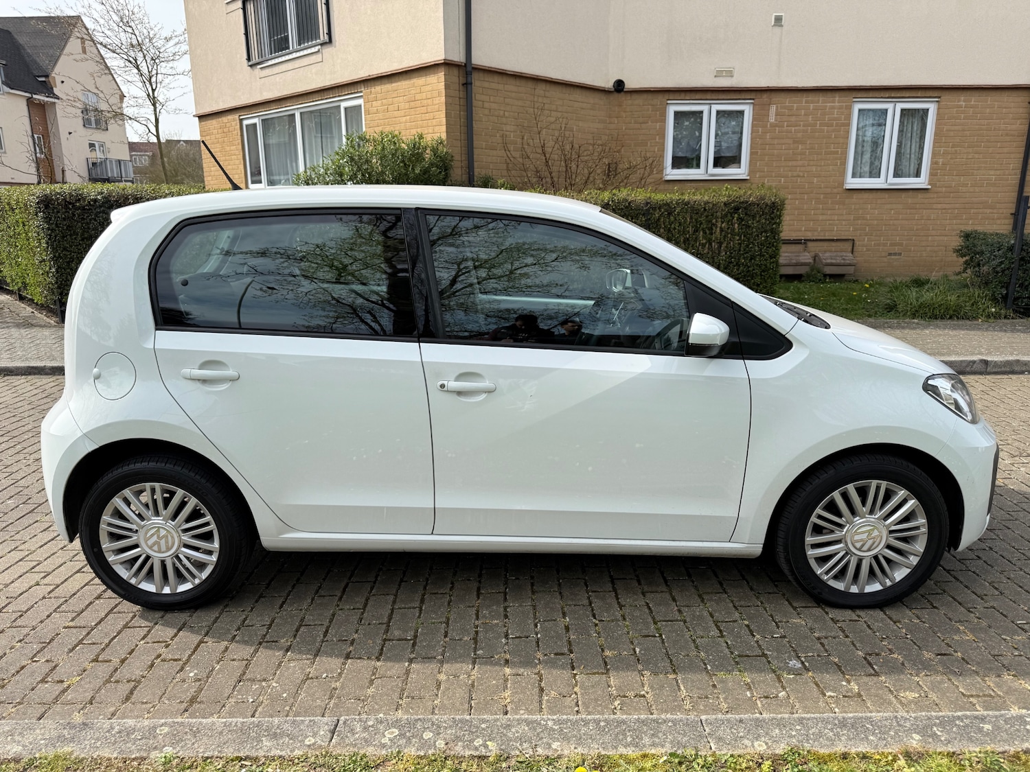 Used Volkswagen up! 2018 for sale - 78015016: Photo 5