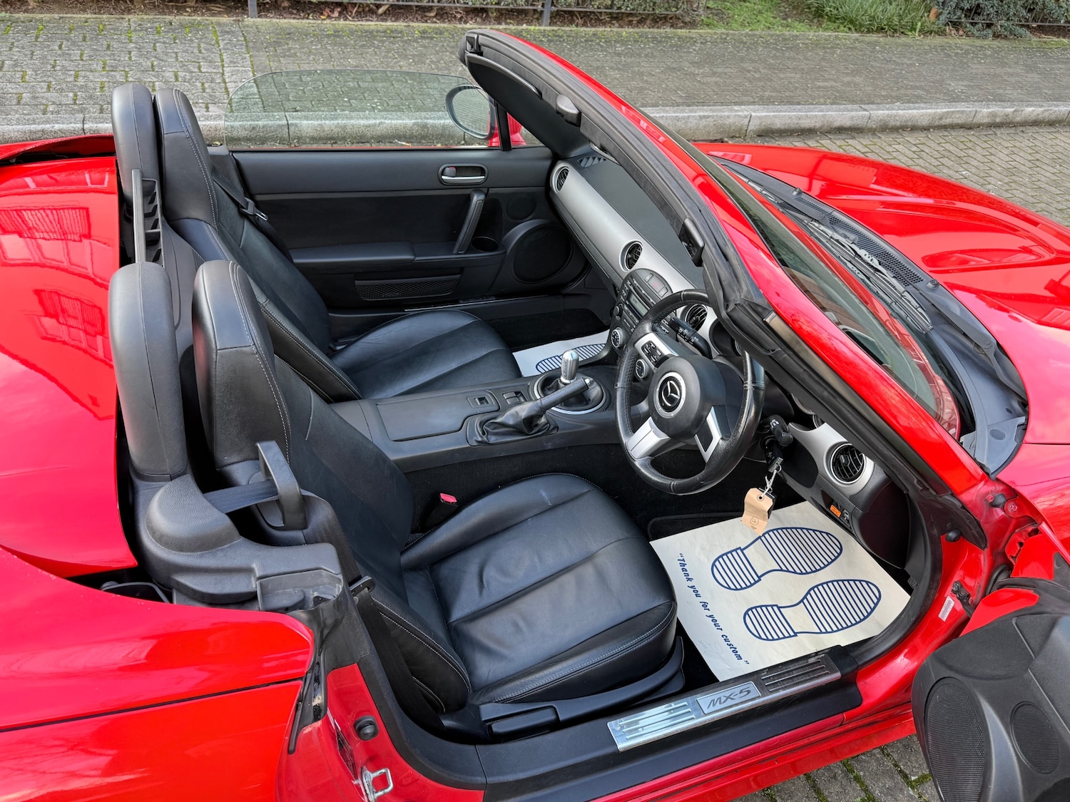 Used Mazda MX-5 2010 for sale - 77236974: Photo 9