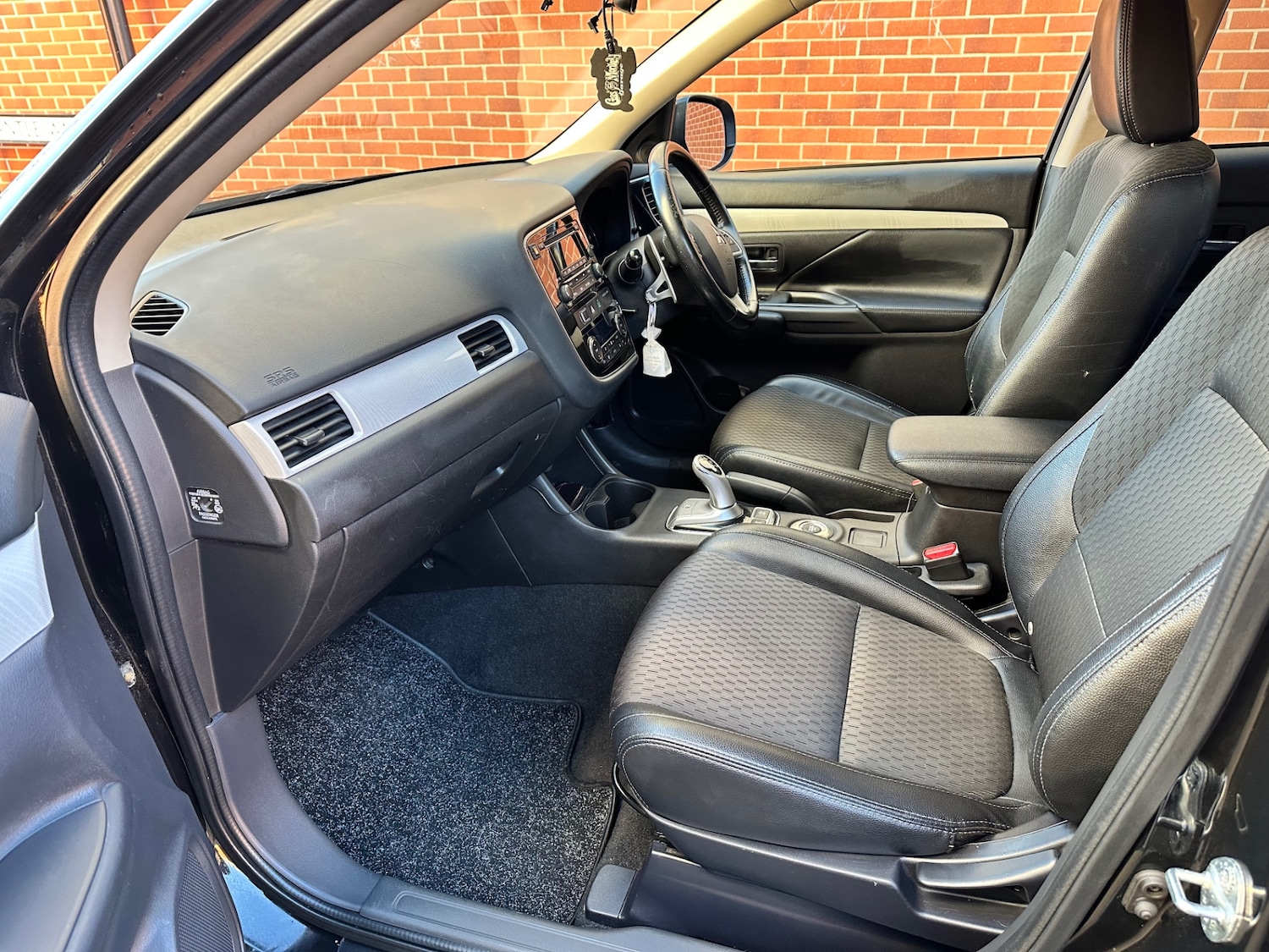 Used Mitsubishi Outlander 2015 for sale - 77011979: Photo 11