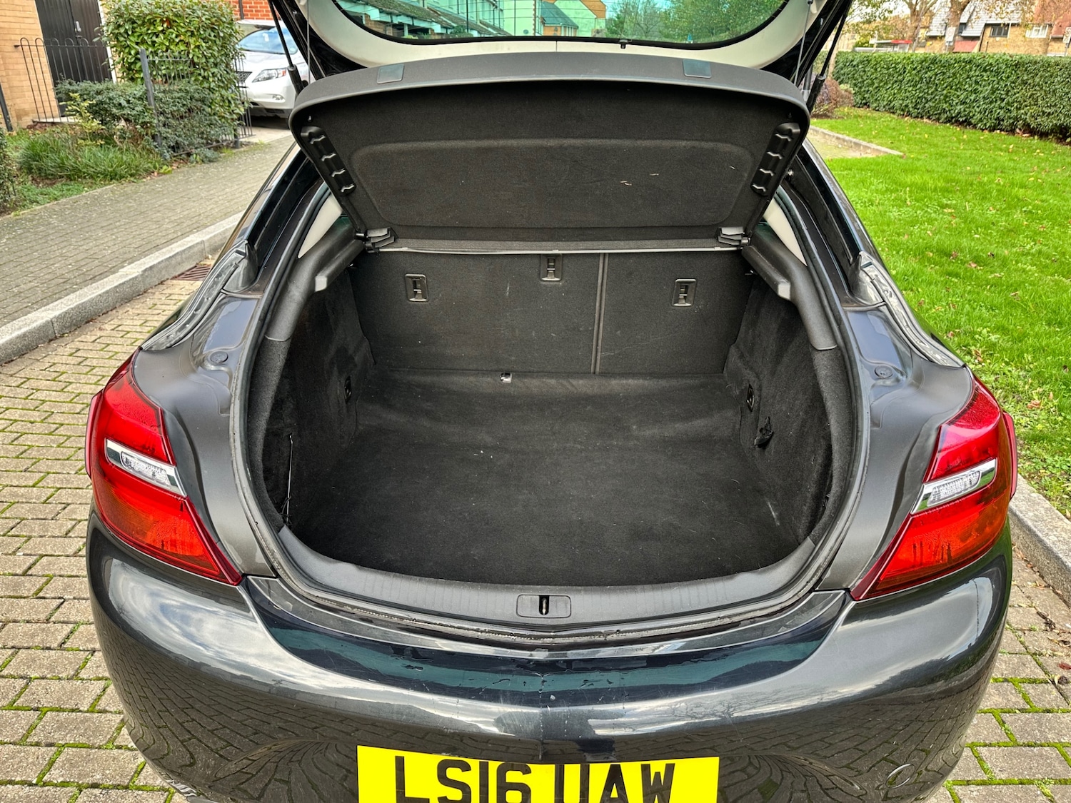 Used Vauxhall Insignia 2016 for sale - 76625672: Photo 10