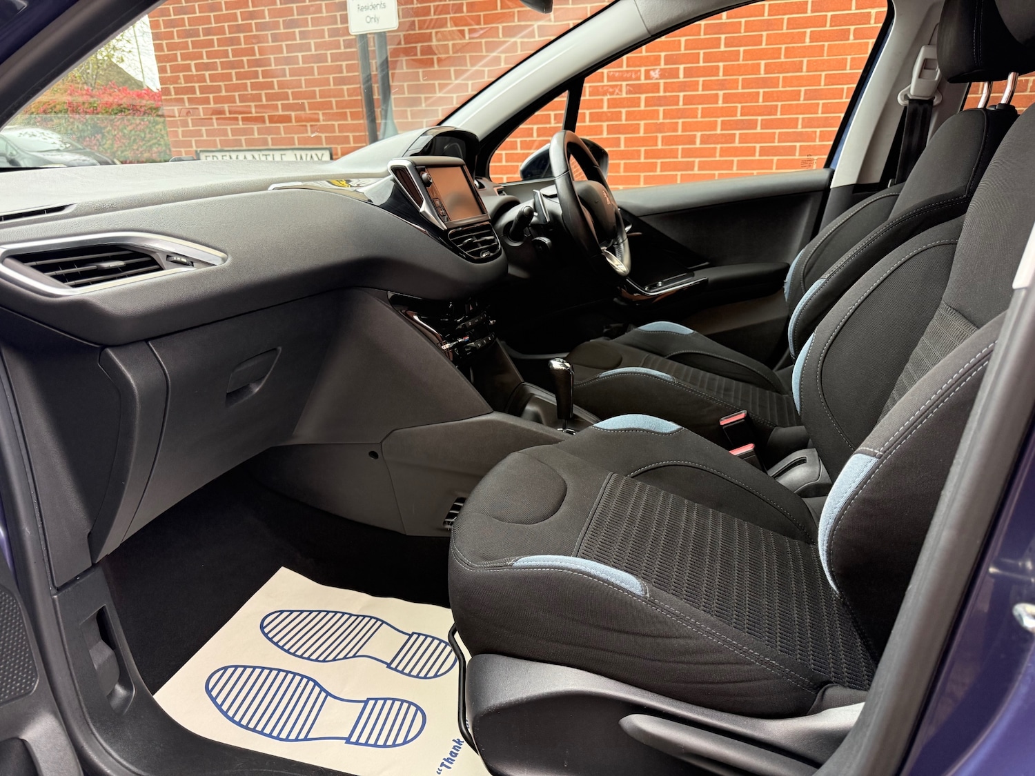 Used Peugeot 208 2014 for sale - 78139372: Photo 10