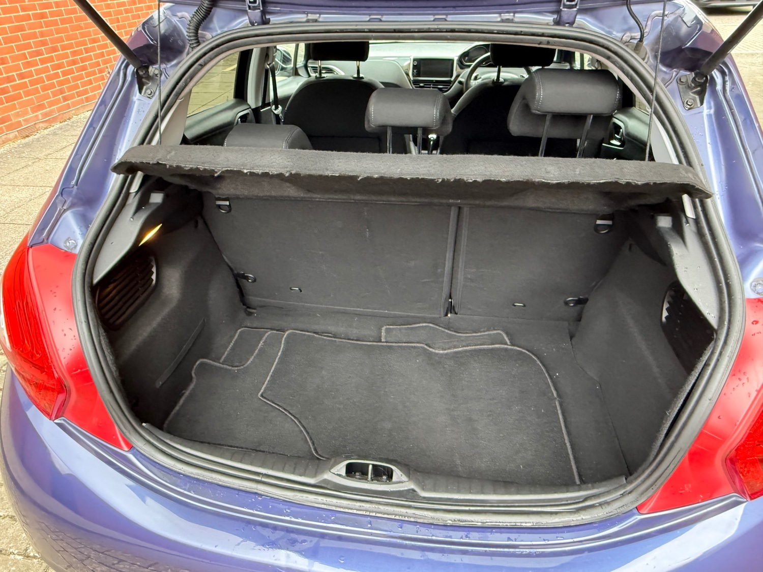 Used Peugeot 208 2014 for sale - 78139372: Photo 17