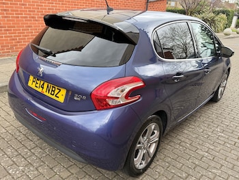 Used Peugeot 208 2014 for sale - 78139372: Photo