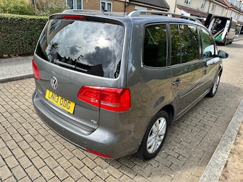Used Volkswagen Touran 2013 for sale - 75714417: Photo